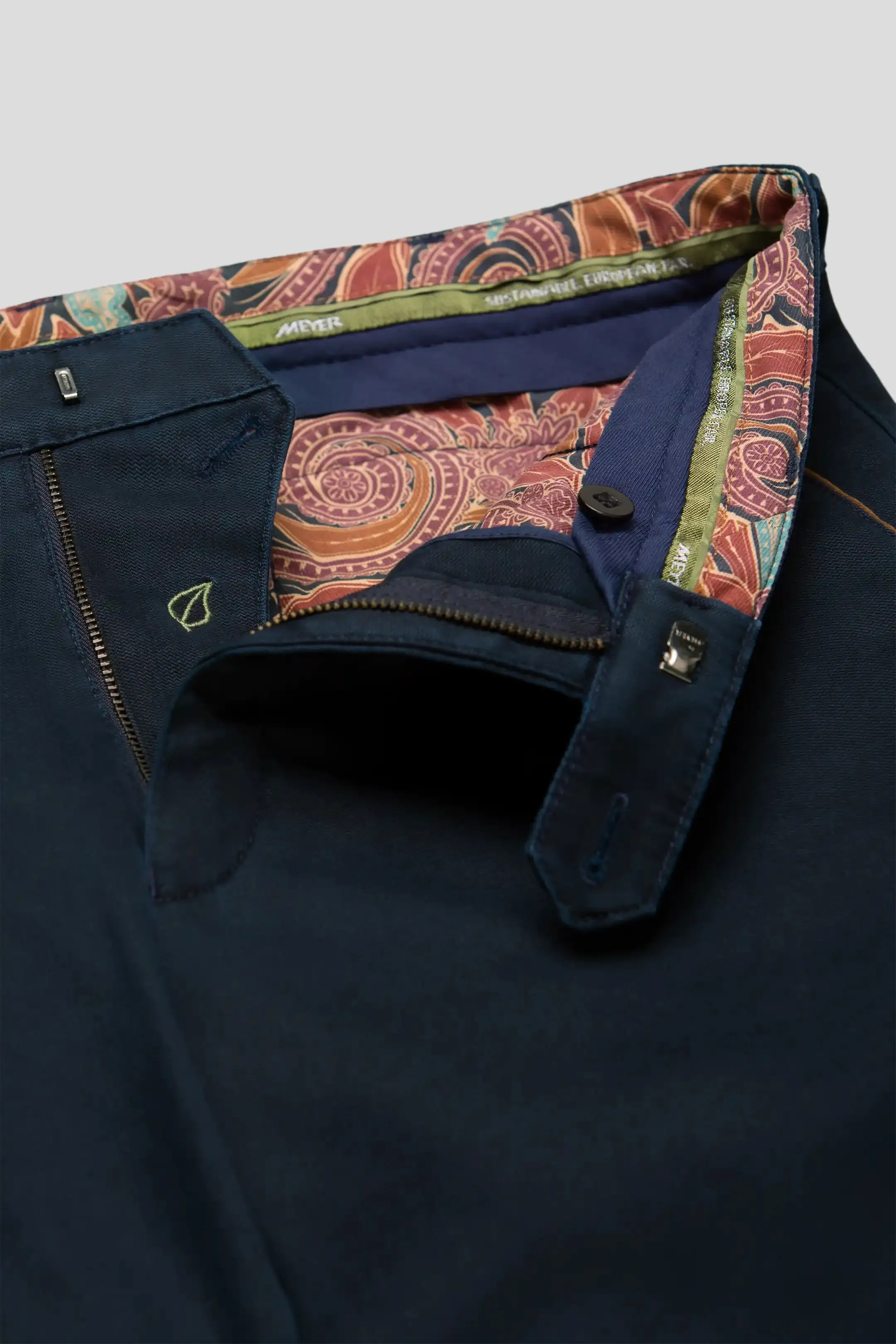 40% OFF - MEYER New York Trousers - 5617 Fine Texture Chinos - Navy - Size: 36 SHORT & 38 LONG
