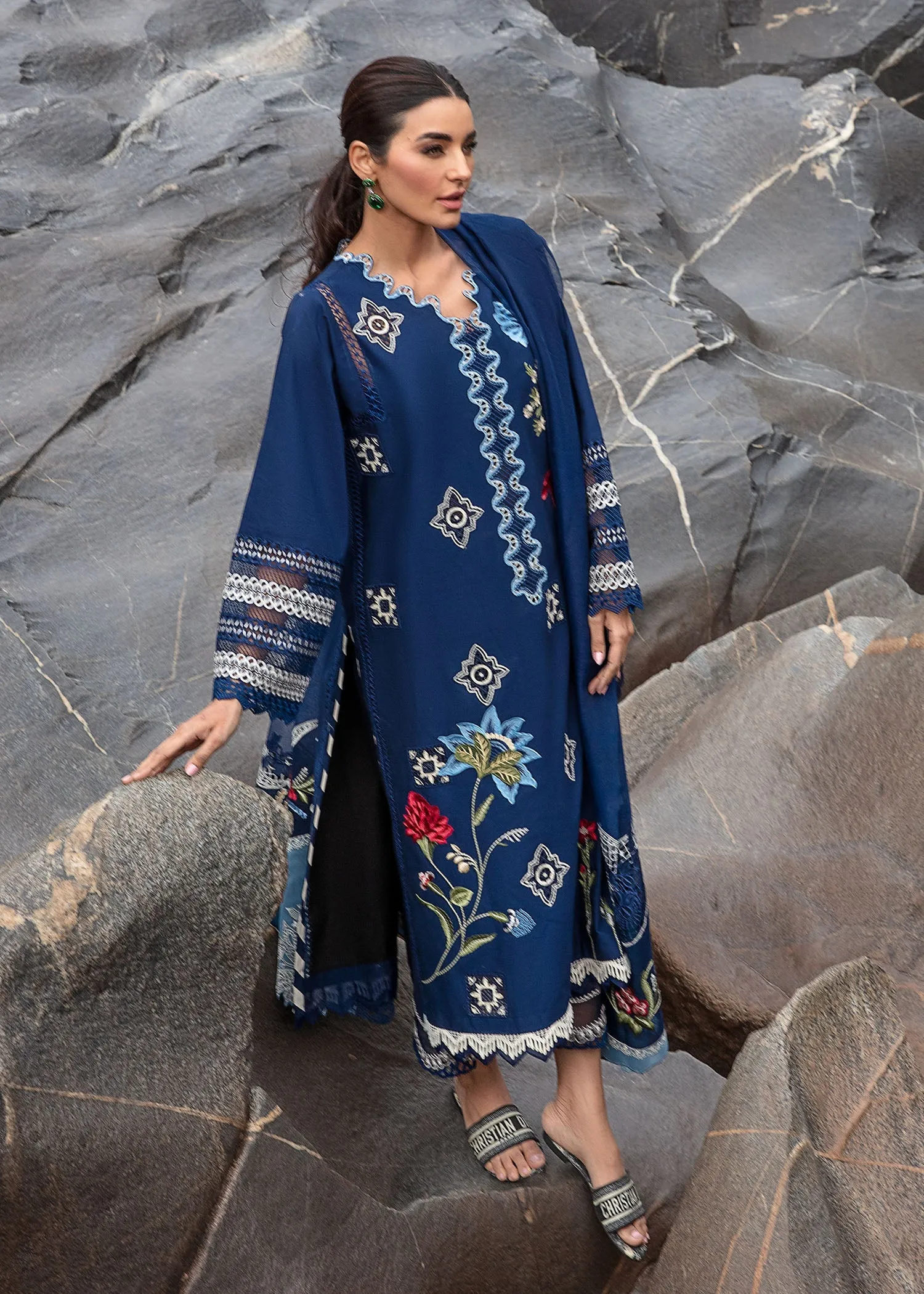 CRIMSON LAWN 2024 | Into The Wild - Midnight Blue