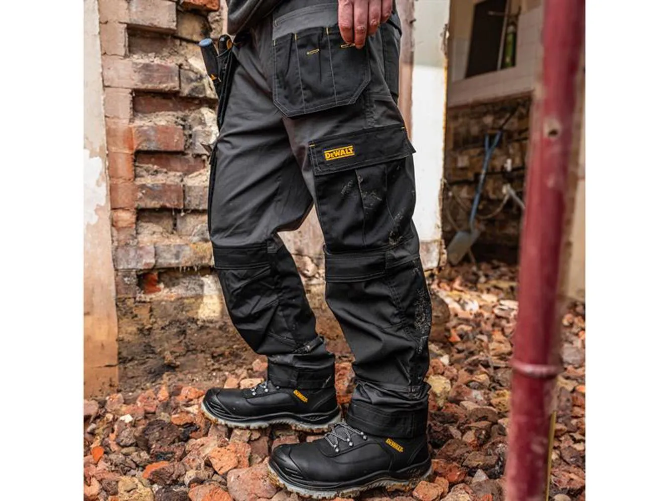 Dewalt Power Tools Albany Slim Fit Trousers 42In Waist 29In Leg