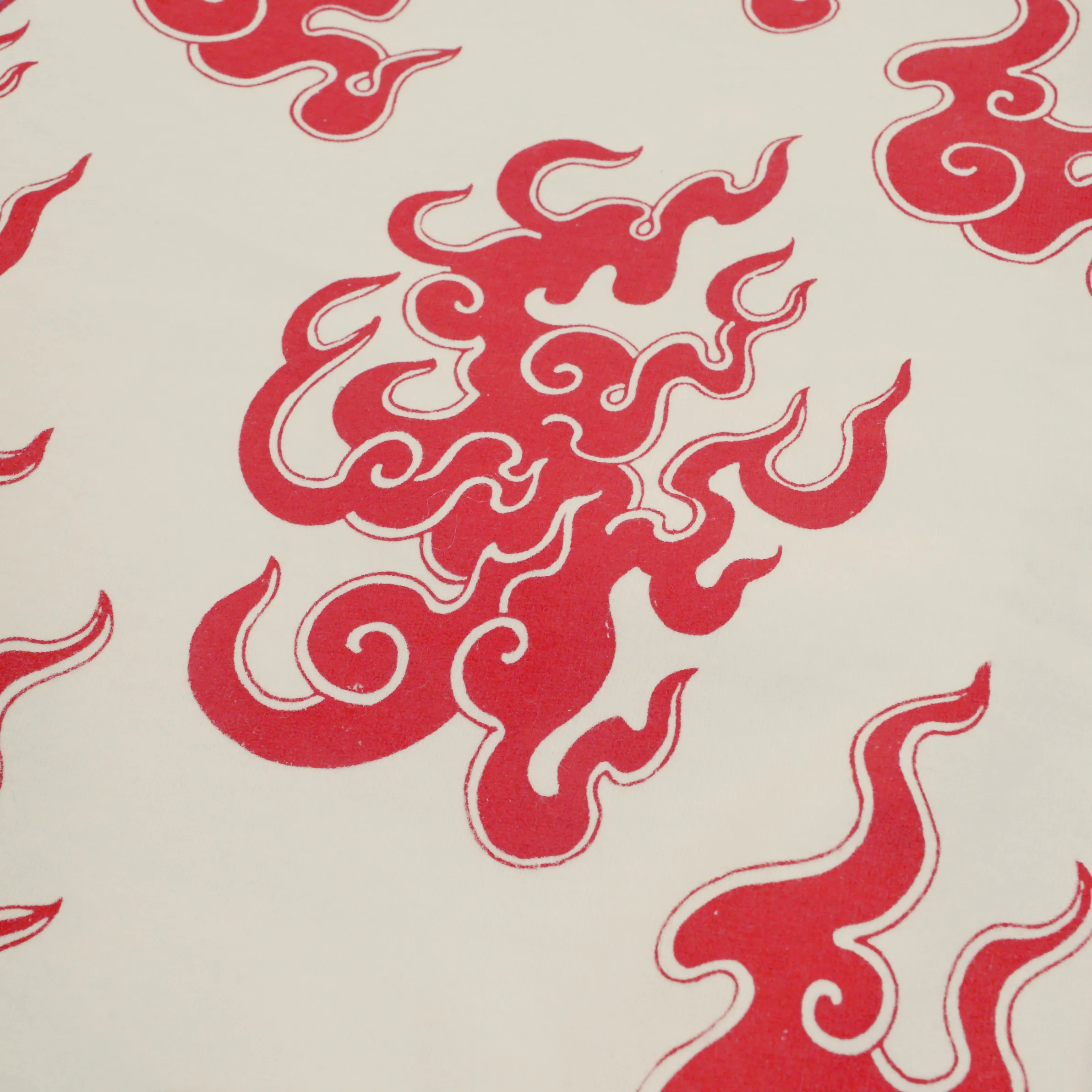 GUY LE TATOOER X LOCO MOSQUITO JAPANESE FLAME SET (CREAM / RED)