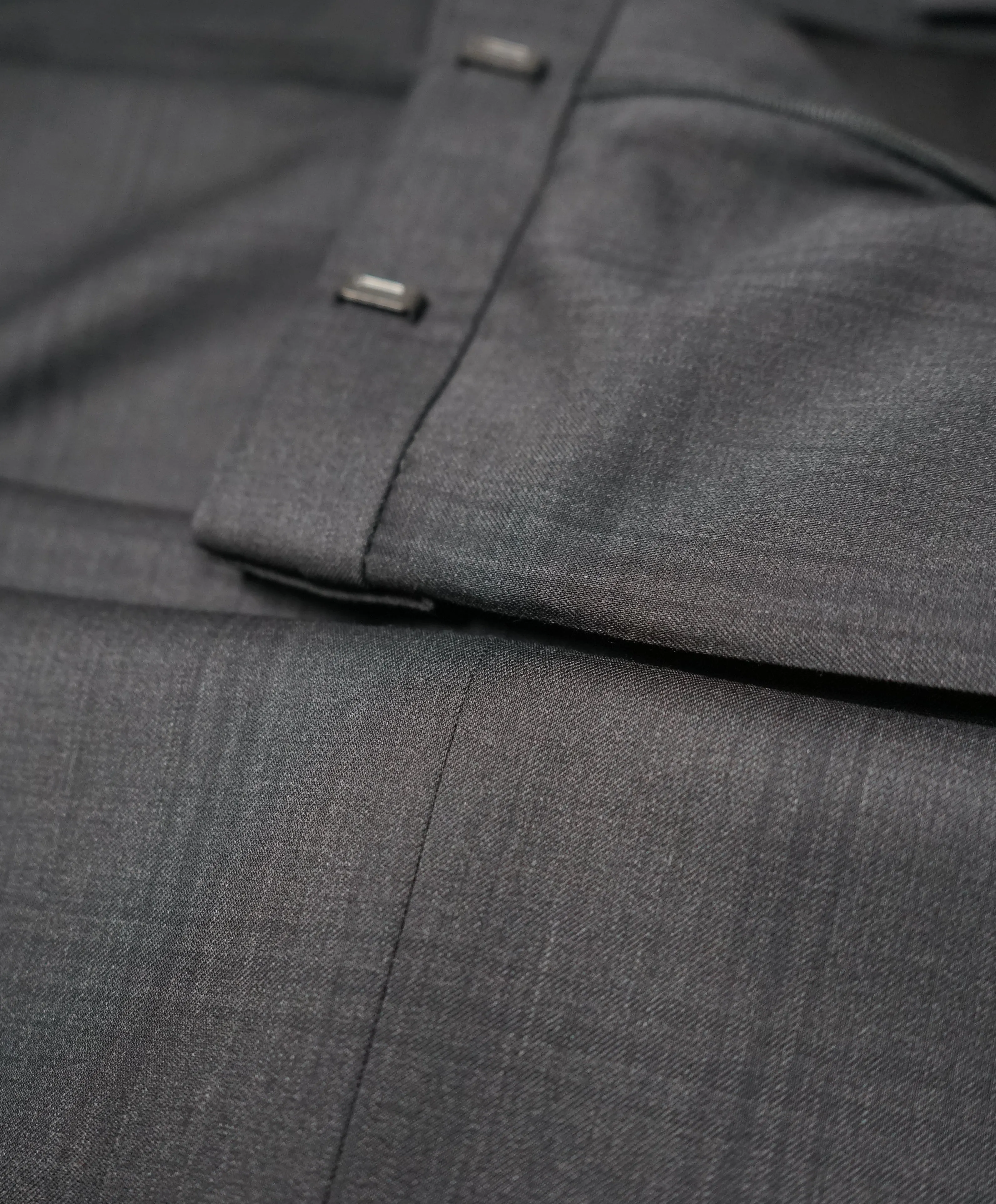 HUGO BOSS - Gray Large Check Flat Front Dress Pants - 36W