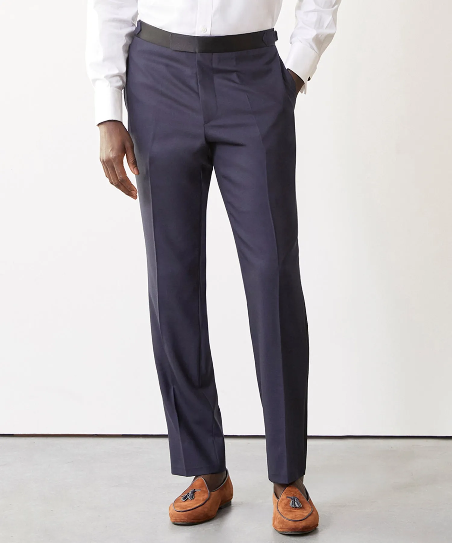 Italian Peak Lapel Tuxedo Jacket in Navy
