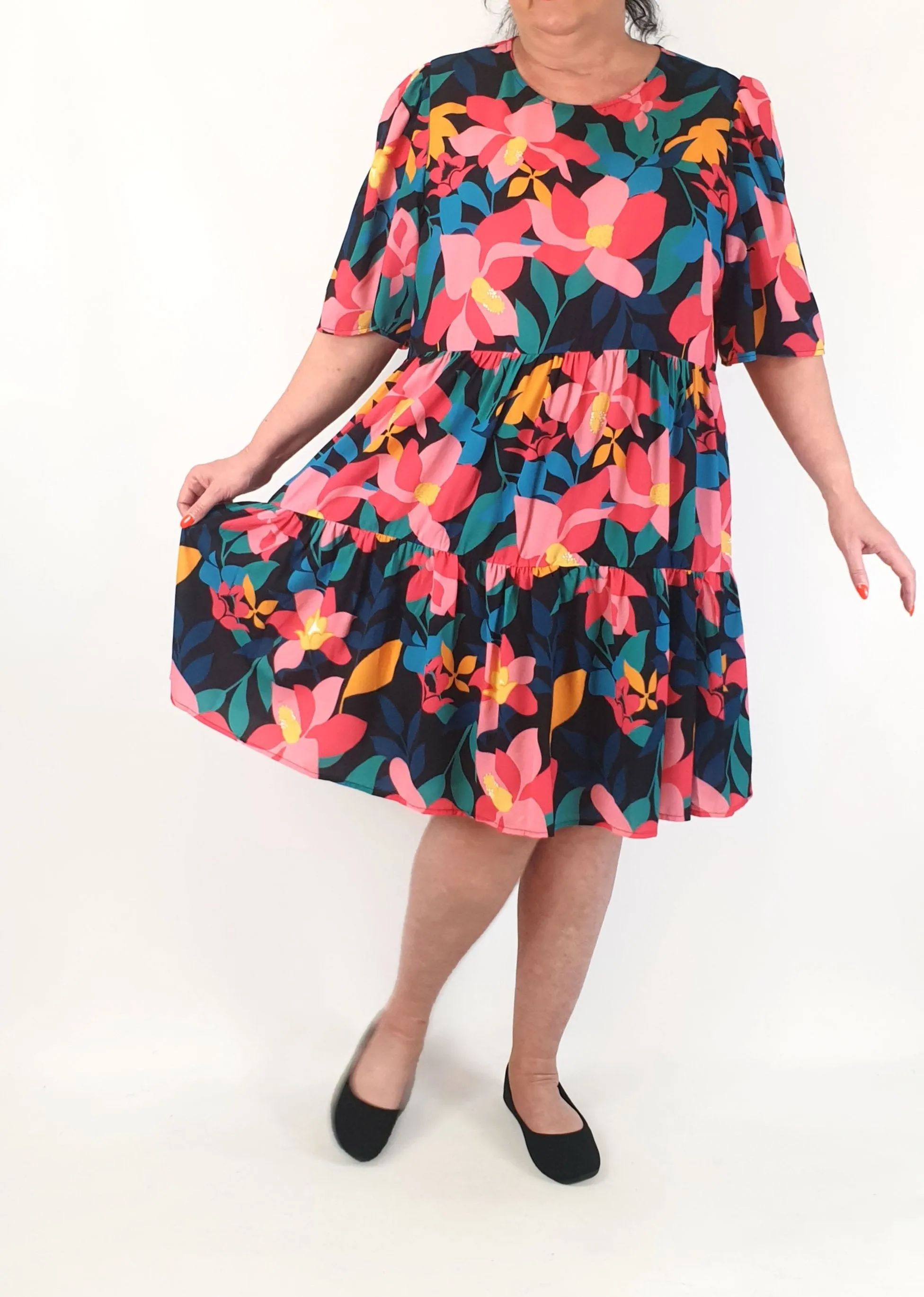 Little Party Dress loral tiered dress size 18