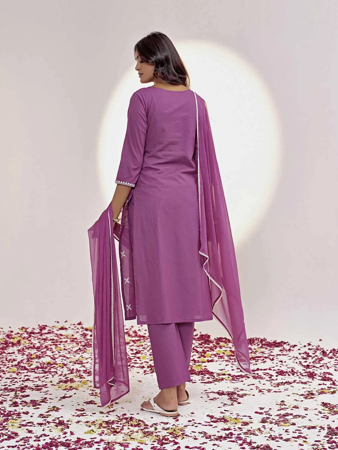 Magenta Threadwork Embroidered Pure Cotton Kurta Set With Dupatta