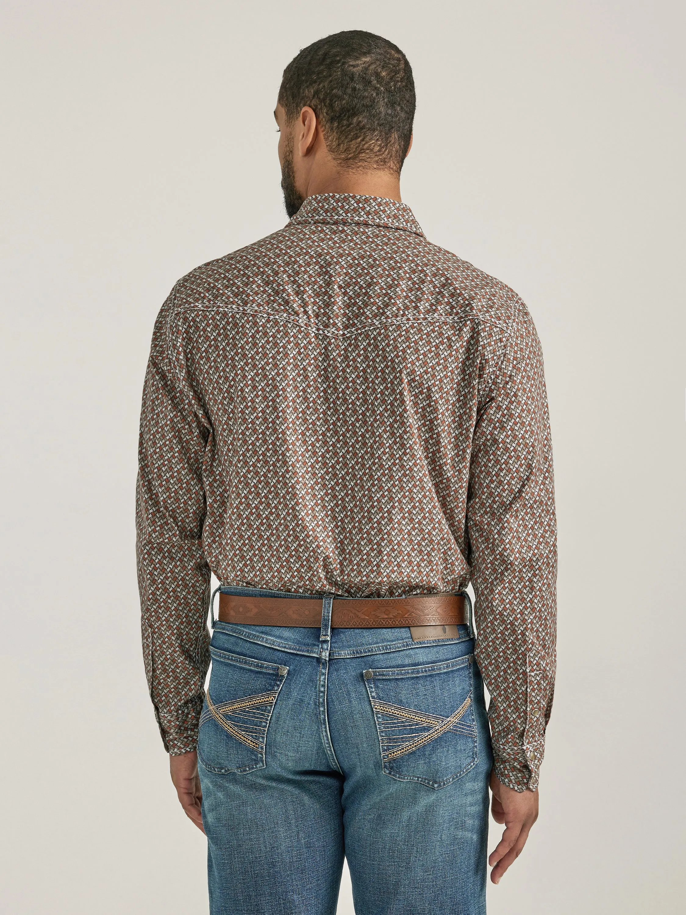 Men's Wrangler 20X Competition Advanced Comfort Brown Geometric Print Western Snap Shirt