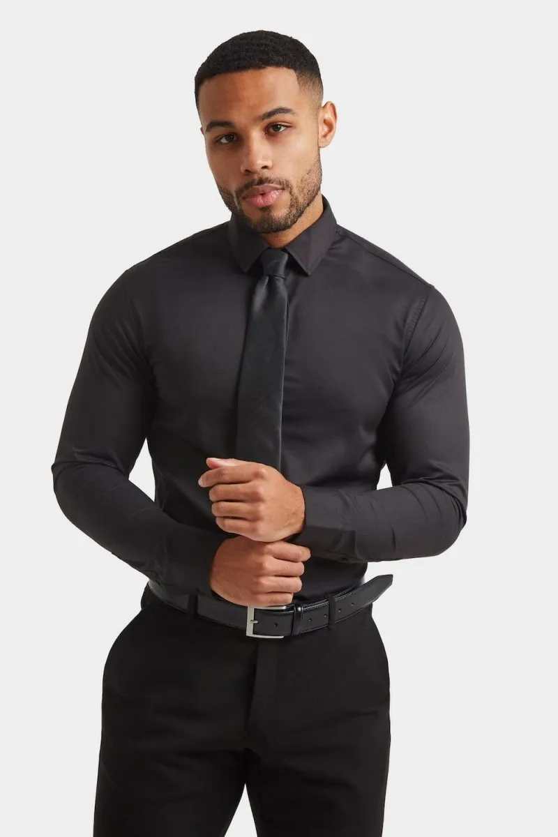 Muscle Fit Dress Shirt in Black