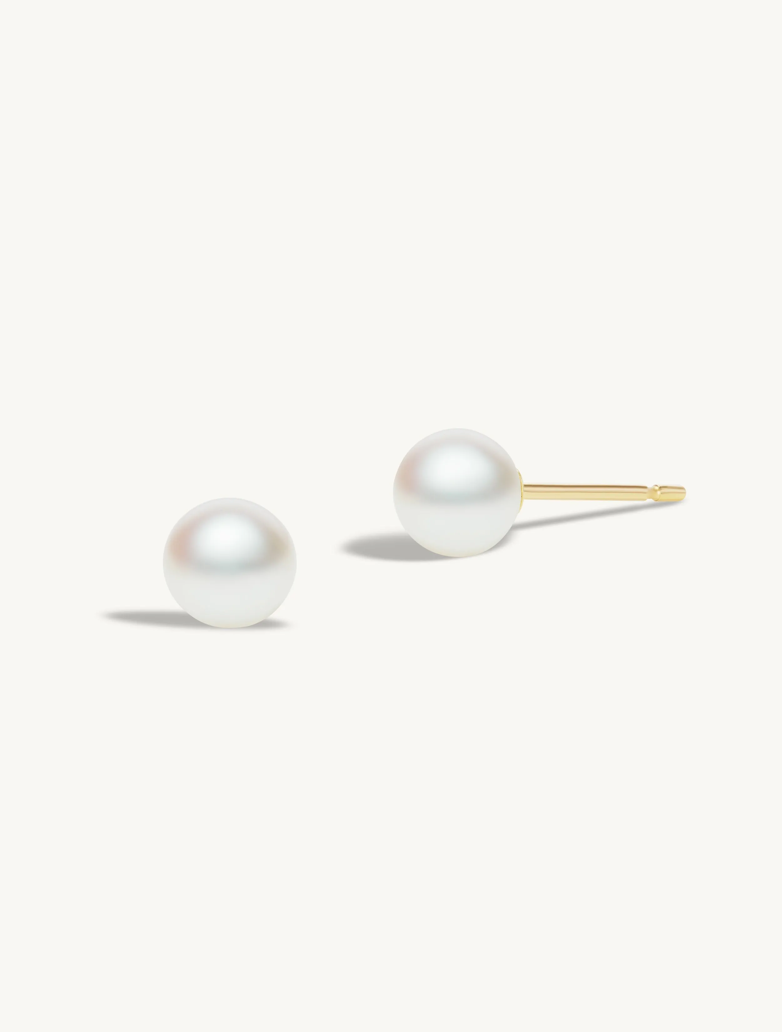 Pearl Stud