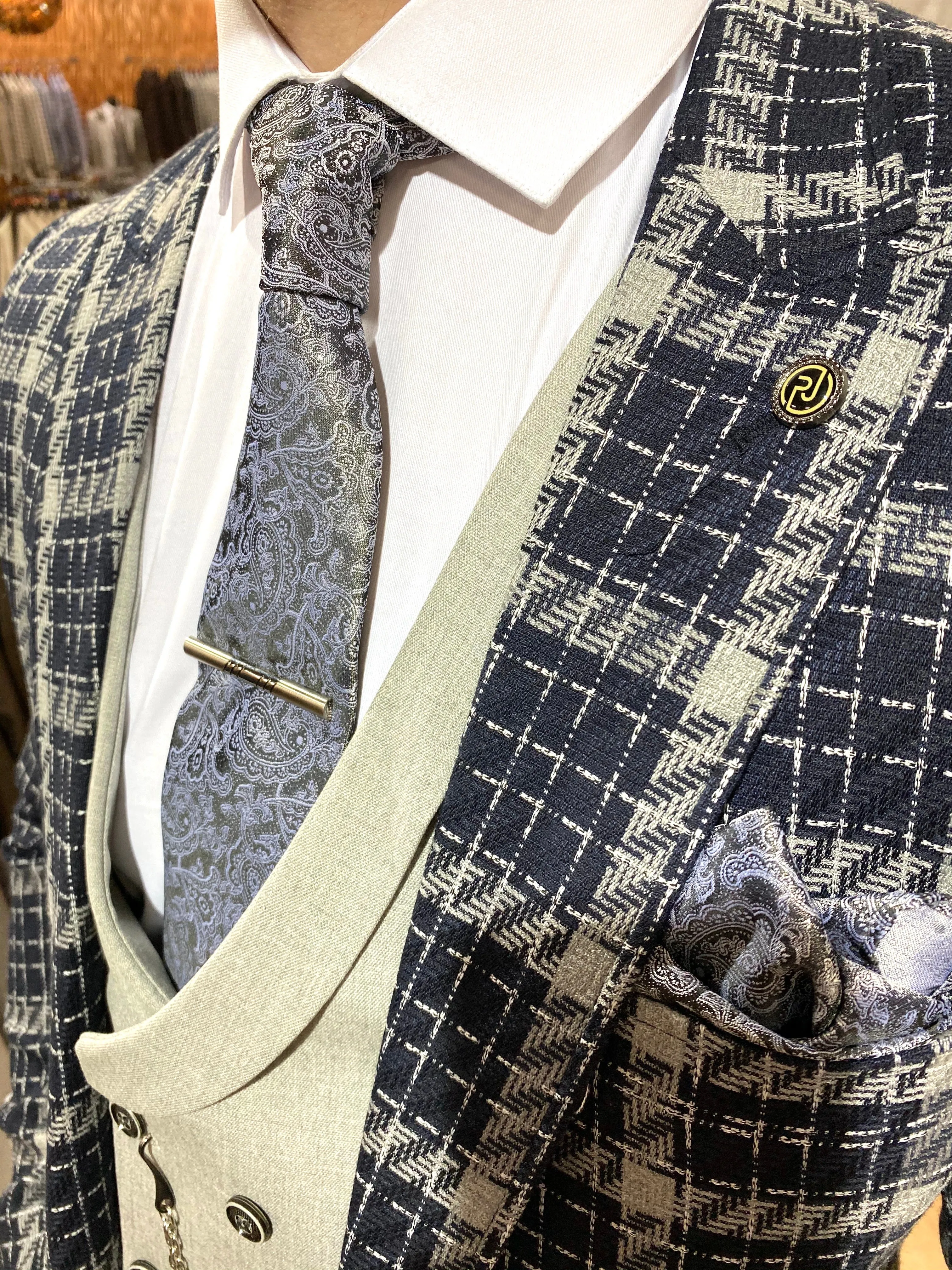 Quintin - Navy/Grey 3 Piece Suit