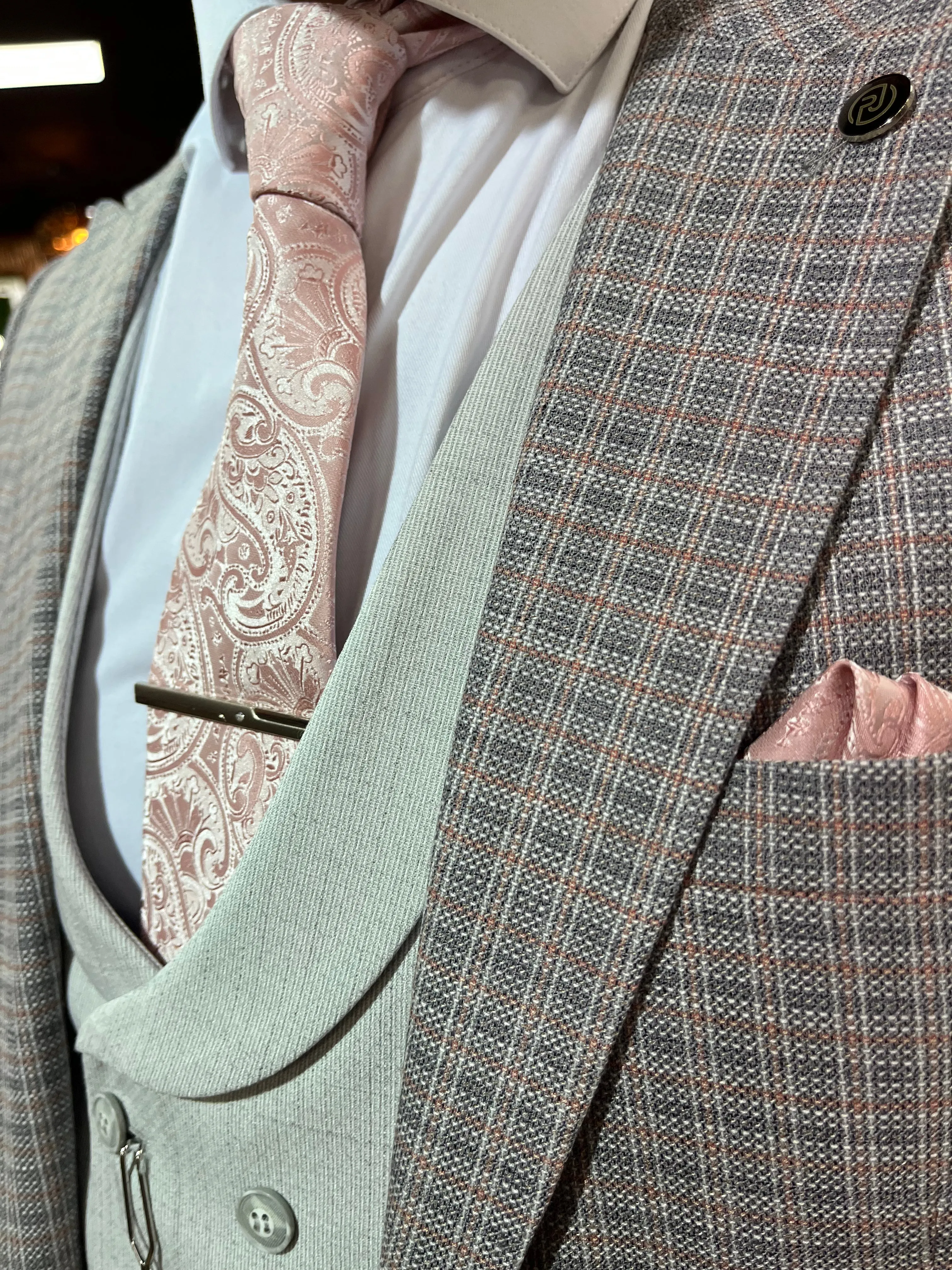 Raphael - Grey/Pink 3 Piece Suit no