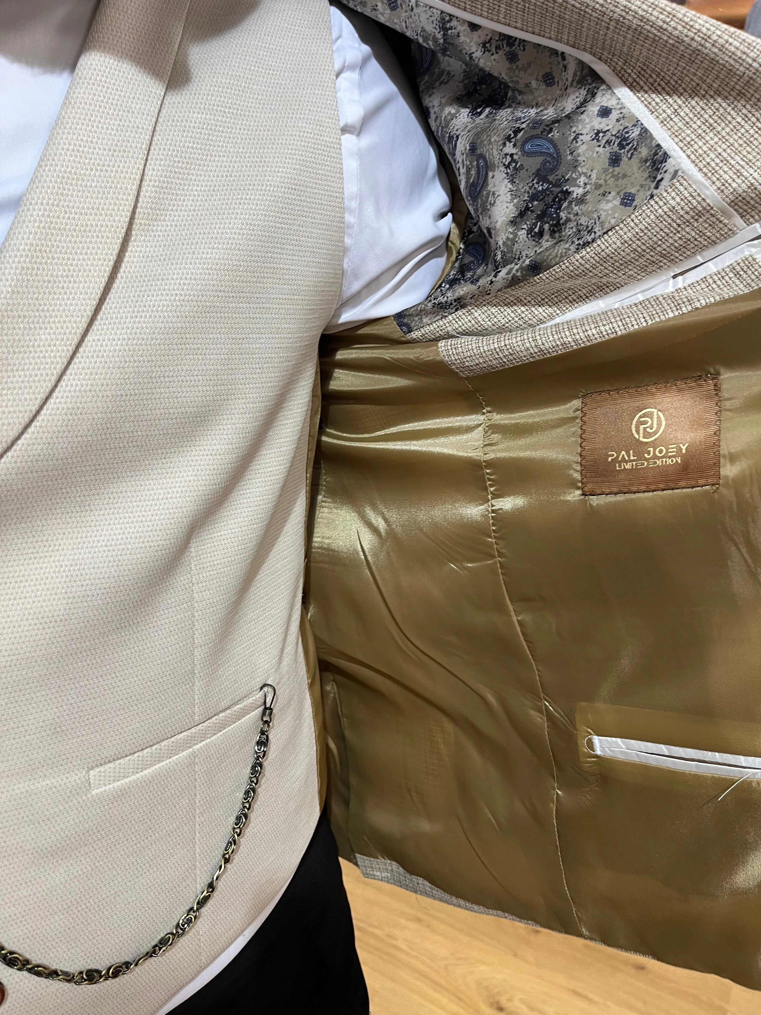 Sereni - Honeycomb/Cream 3 Piece Suit