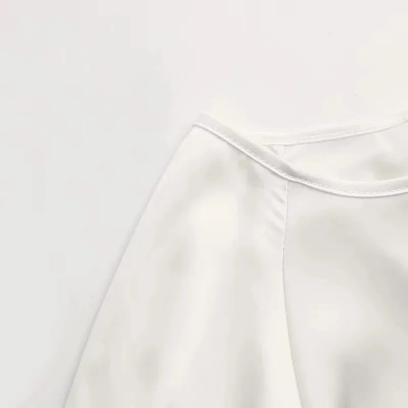 Spring Women's New Hem Women's Blouse Retro Court Wind Bubble Sleeve French Shirt