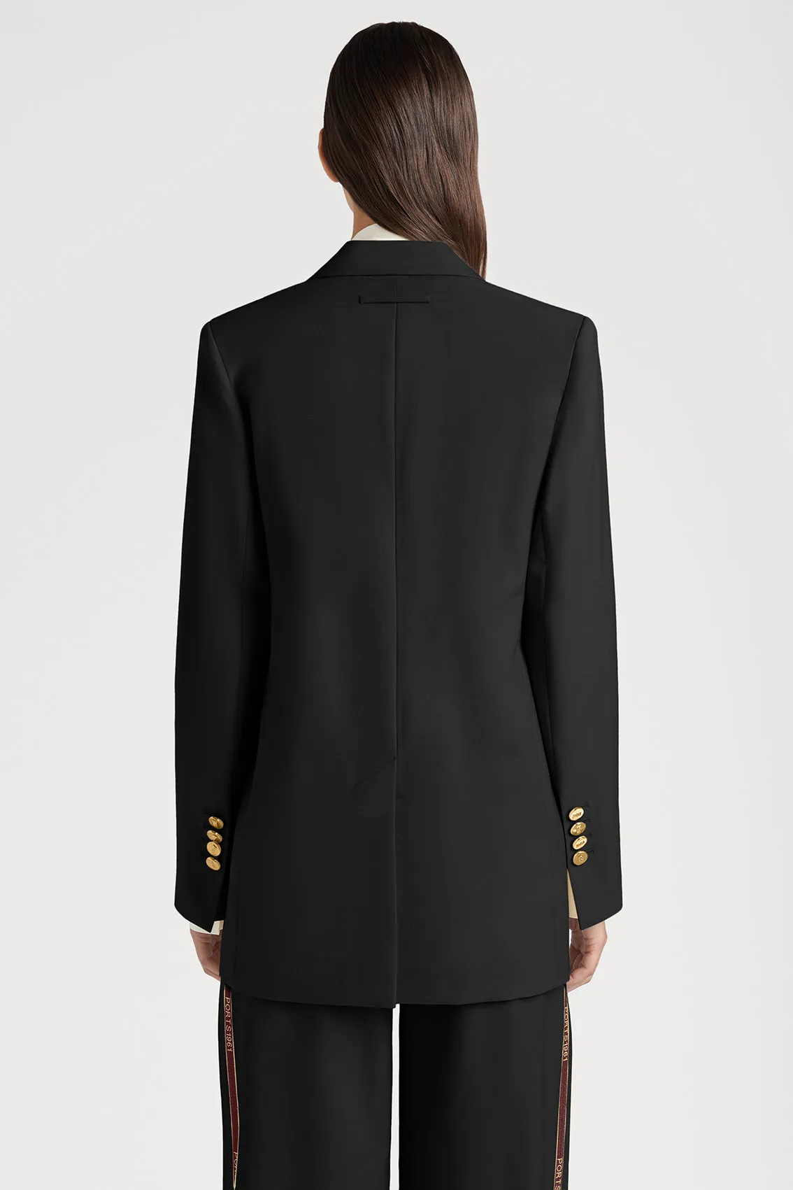TIMELESS EVERYDAY SINGLE-BUTTON BLAZER IN BLACK