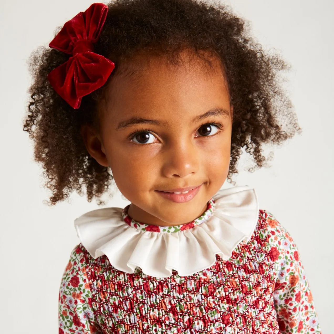 Velvet Big-Bow Clip in Red