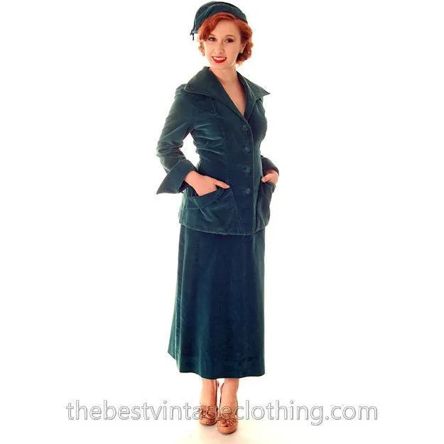 Vintage Teal Velvet Ladies 1950s Suit Plus Matching Hat 36-26-37