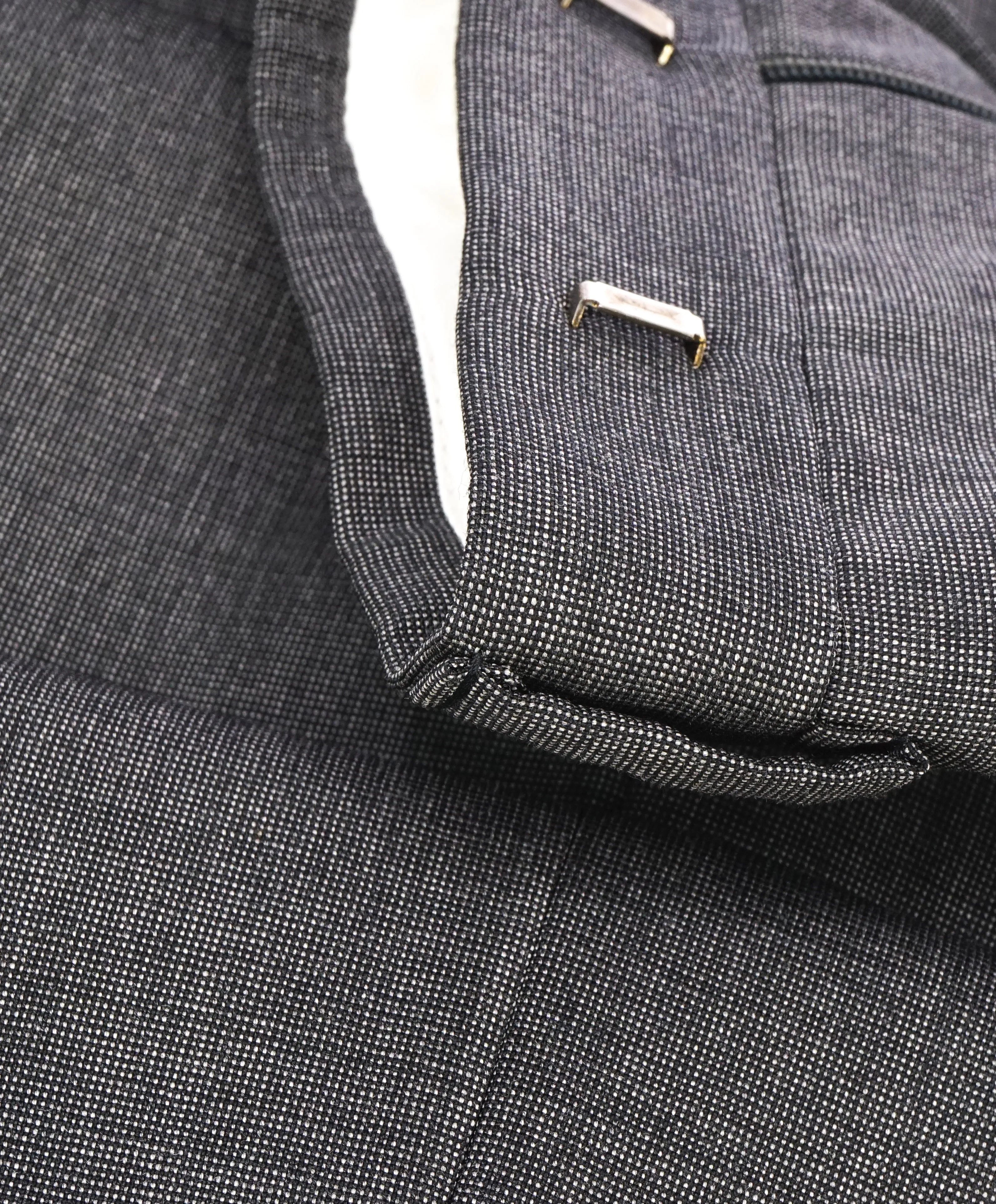 Z ZEGNA - Gray Textured Pindot "Slim" Flat Front Dress Pants - 38W